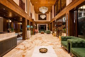 himalayan the crest studios